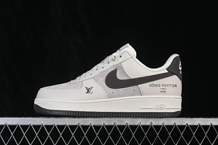 Picture of Air Force 1 _SKUfw22812756181347779fw